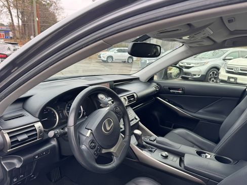 Used 2015 Lexus IS 250 image 9