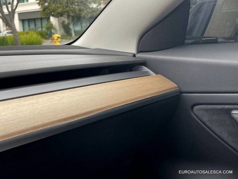 Used 2018 Tesla Model 3 Long Range image 25