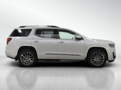 Used 2023 GMC Acadia Denali w/ Denali Technology Package image 6
