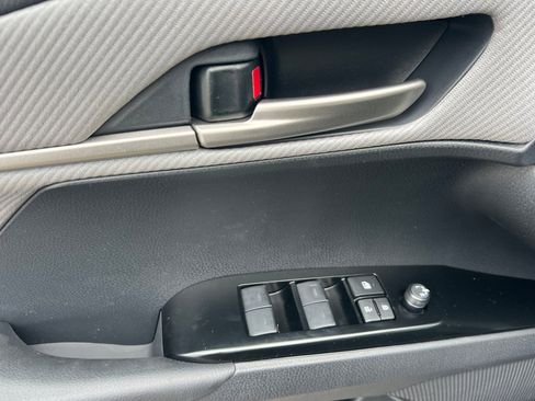 New 2026 Toyota Camry SE w/ Convenience Package image 8