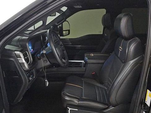 Used 2024 Ford F250 Platinum AWD/4WD image 5