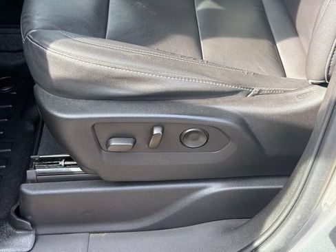 Used 2022 Chevrolet Tahoe LT RWD image 23