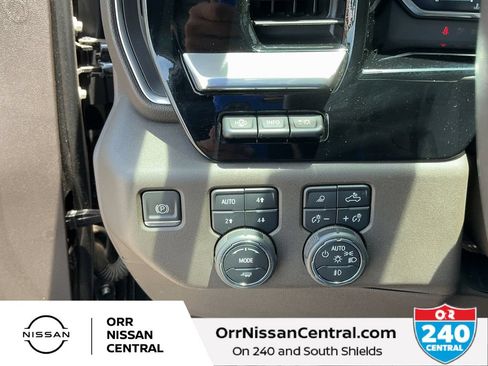Used 2023 Chevrolet Silverado 1500 LTZ w/ Technology Package AWD/4WD image 18