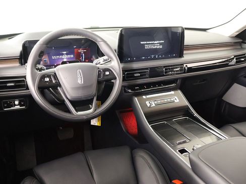 New 2026 Lincoln Aviator Reserve AWD/4WD image 2