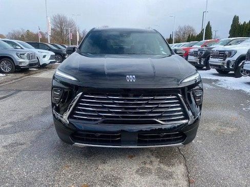 New 2026 Buick Enclave Preferred w/ LPO, Floor Liner Package image 10