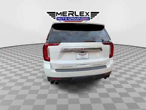 Used 2022 GMC Yukon XL Denali w/ Advanced Technology Package AWD/4WD image 7