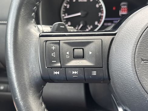 Used 2024 Nissan Pathfinder SL w/ Cargo Package FWD image 14