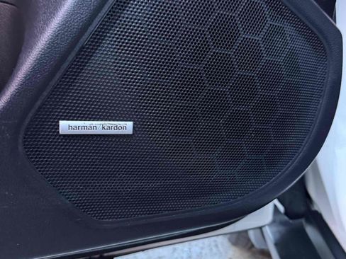 Used 2018 Subaru Outback 2.5i Limited image 28