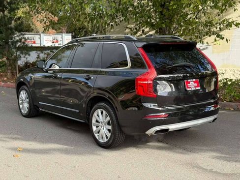 Used 2017 Volvo XC90 T6 Momentum w/ Vision Package AWD/4WD image 4