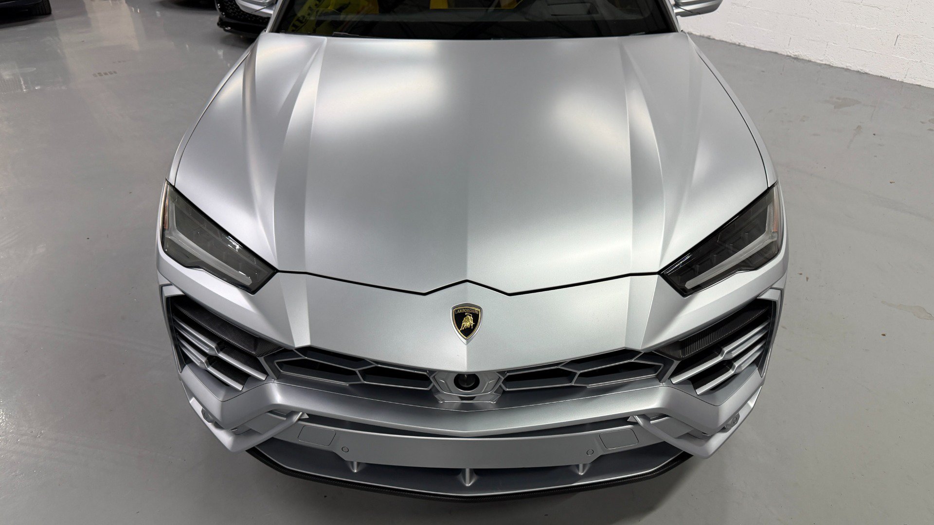 Used 2022 Lamborghini Urus AWD/4WD image 32