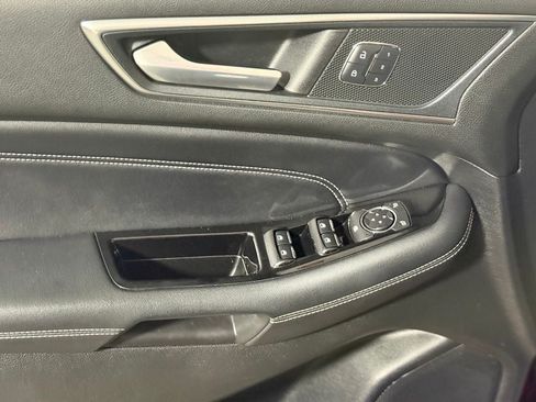 Used 2018 Ford Edge Titanium w/ Cold Weather Package AWD/4WD image 23