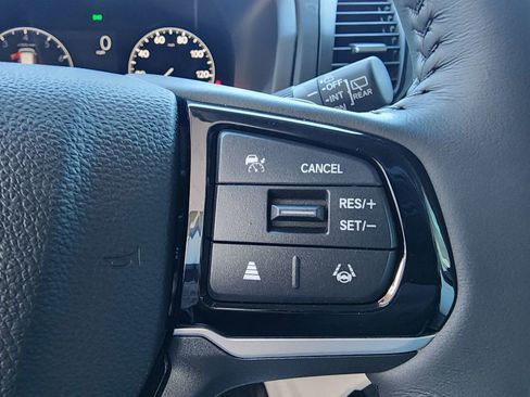 Used 2026 Honda Odyssey Touring image 12