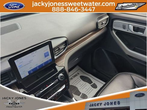 Certified 2022 Ford Explorer Limited w/ Equipment Group 301A image 18