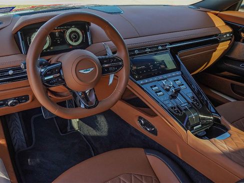 Used 2024 Aston Martin DB12 Coupe image 18