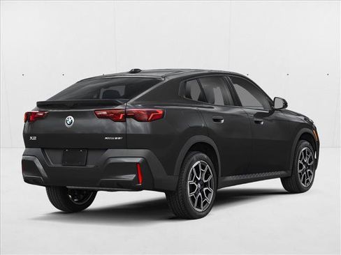 New 2026 BMW X2 xDrive28i image 2