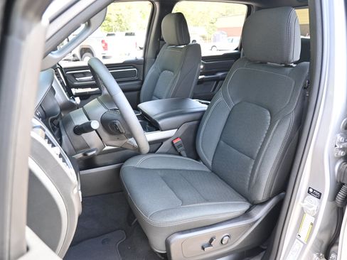 Used 2025 RAM 1500 Big Horn AWD/4WD image 17