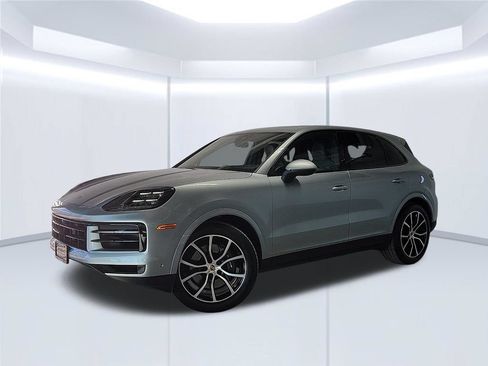 Certified 2025 Porsche Cayenne AWD/4WD image 1