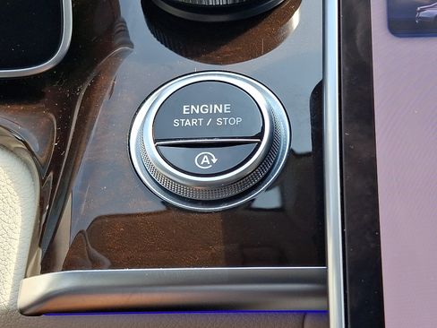Used 2023 Mercedes-Benz S 500 4MATIC image 24