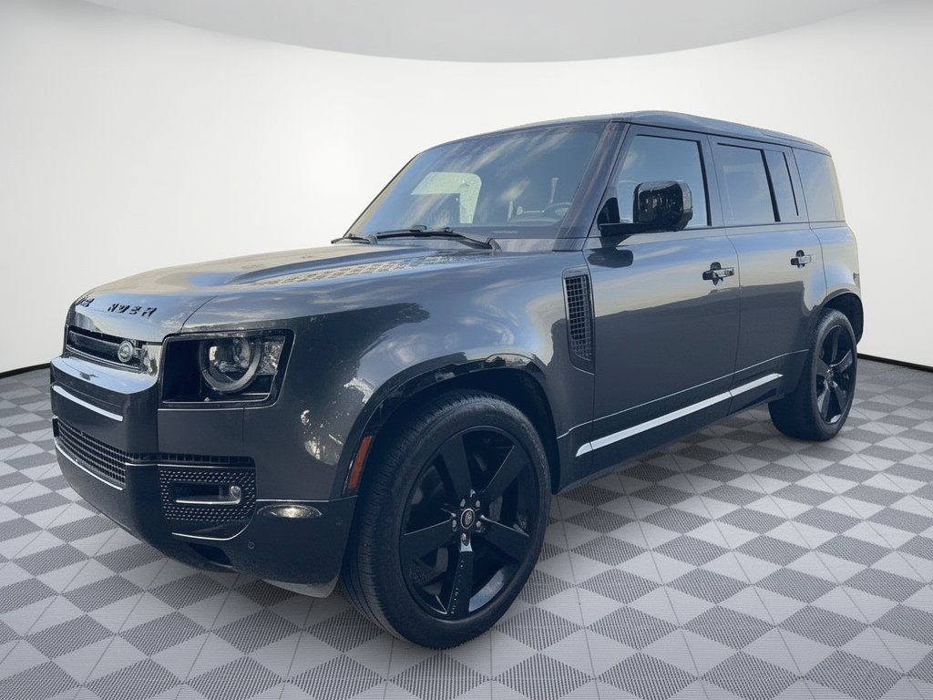 Used 2025 Land Rover Defender 110 X-Dynamic SE AWD/4WD image 1