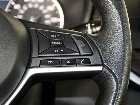 Used 2024 Nissan Altima 2.5 SV FWD image 22