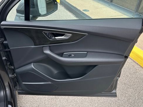 Used 2021 Audi Q7 2.0T Premium Plus w/ Executive Package image 31