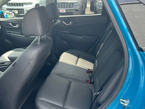 Used 2022 Hyundai Kona Limited image 14