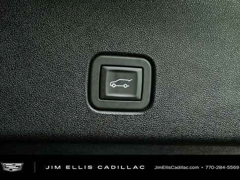 Used 2025 Cadillac Optiq Luxury 1 AWD/4WD image 33