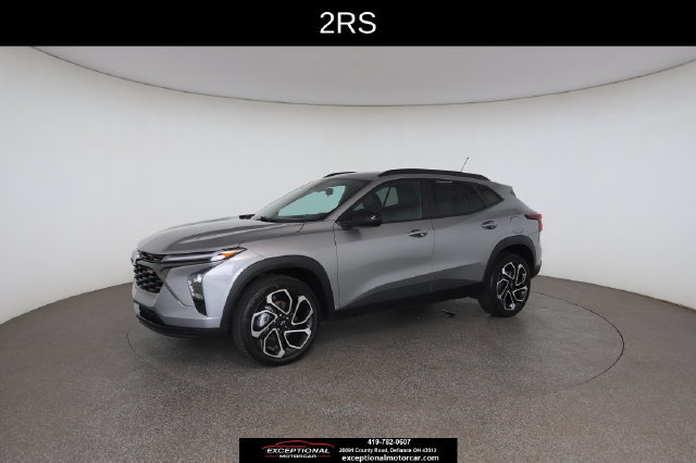 Used 2024 Chevrolet Trax RS w/ Driver Confidence Package FWD image 4