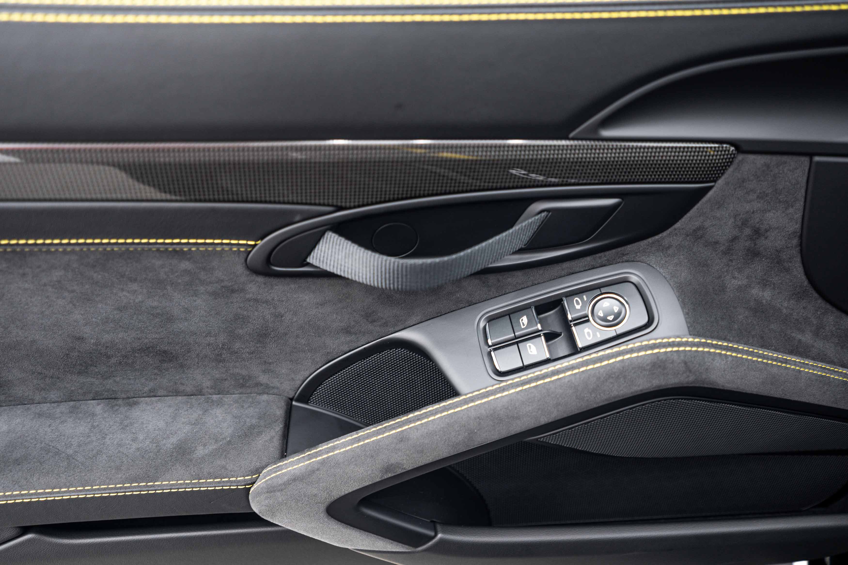 Certified 2018 Porsche 911 GT2 RS RWD image 24