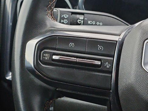 Used 2023 GMC Canyon AT4 image 21