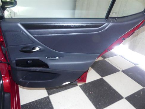 Used 2023 Lexus ES 300h w/ Premium Package FWD image 29