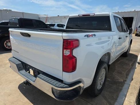 Used 2023 Chevrolet Silverado 1500 W/T w/ Trailering Package AWD/4WD image 5
