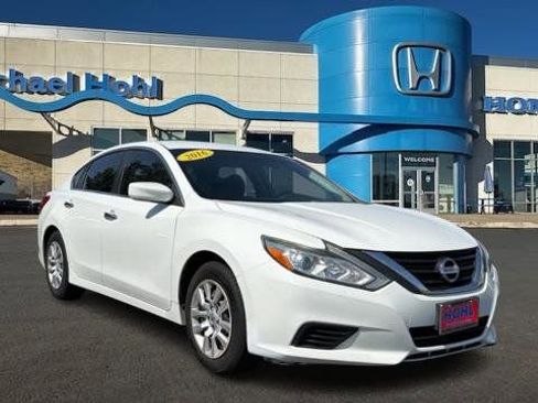 Used 2016 Nissan Altima 2.5 S w/ Power Driver Seat Package FWD image 1