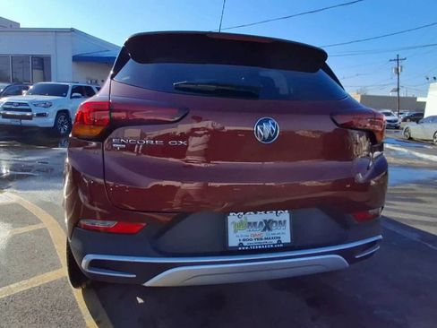 Certified 2023 Buick Encore GX Select image 3