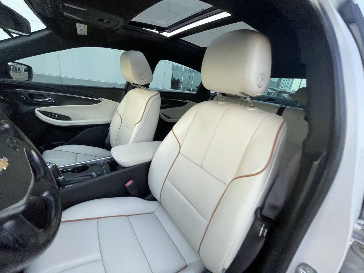 Used 2017 Chevrolet Impala Premier FWD image 4