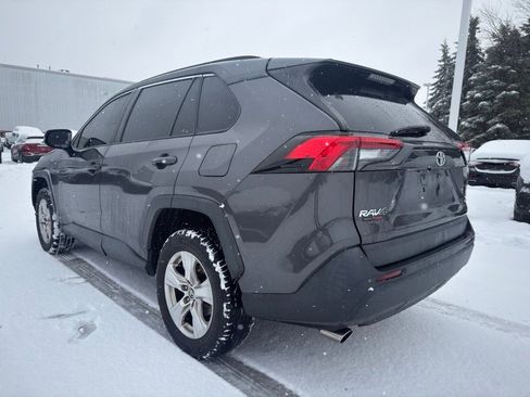 Used 2021 Toyota RAV4 XLE image 4