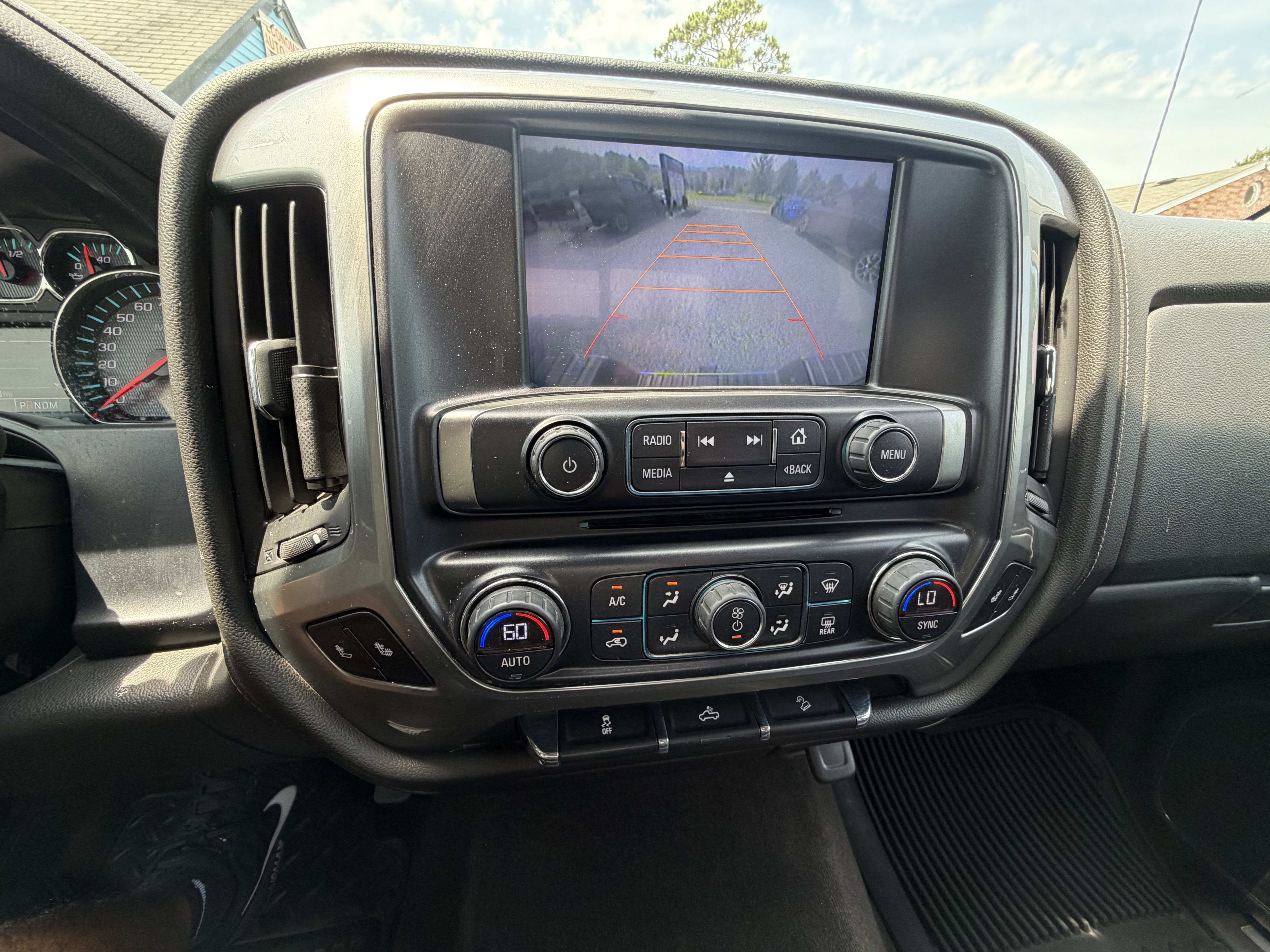 Used 2015 Chevrolet Silverado 2500 LTZ w/ Z71 Package, Off-Road AWD/4WD image 24