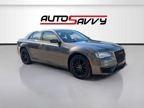 Used 2021 Chrysler 300 Touring w/ Sport Appearance Package RWD image 1
