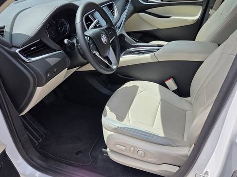 Used 2022 Buick Enclave Essence w/ Experience Buick Package image 8