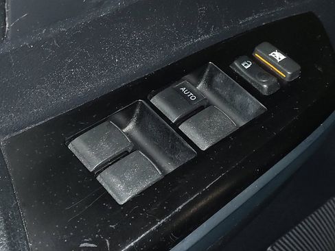 Used 2018 Toyota Tundra SR image 27