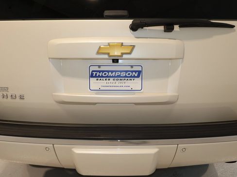 Used 2013 Chevrolet Tahoe LTZ AWD/4WD image 24