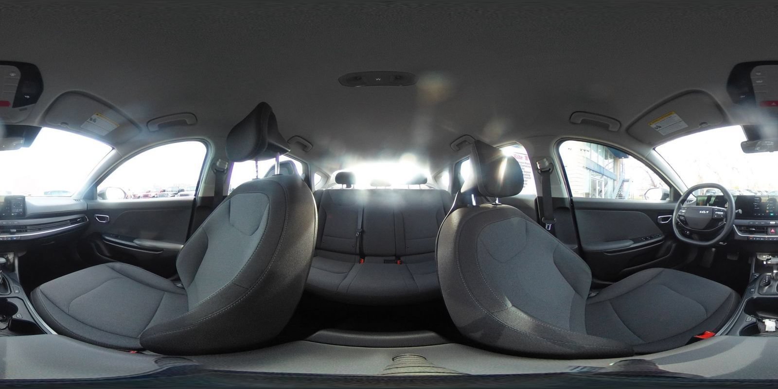 Used 2025 Kia K4 FWD image 40