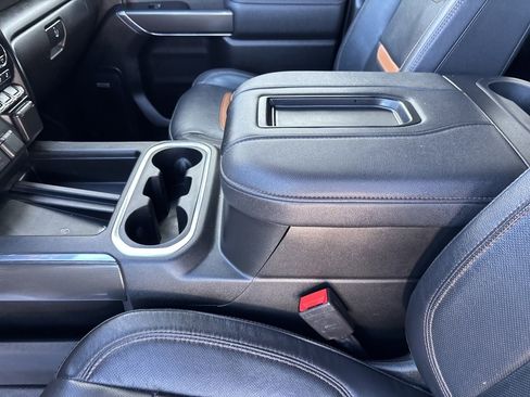 Used 2022 GMC Sierra 1500 AT4 image 23