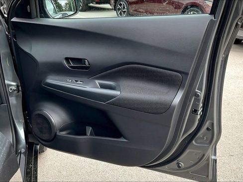 New 2025 Nissan Kicks Play S image 24