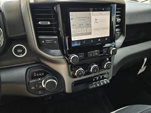 New 2026 RAM 1500 Express AWD/4WD image 16