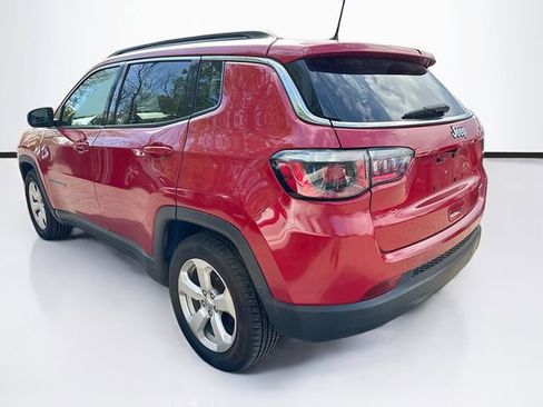 Used 2019 Jeep Compass Latitude image 5