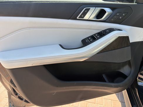 Used 2023 BMW X5 sDrive40i w/ M Sport Package RWD image 14