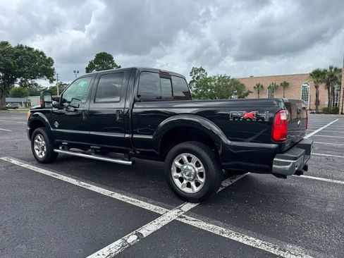 Used 2011 Ford F250 Lariat w/ Lariat Interior Pkg AWD/4WD image 8