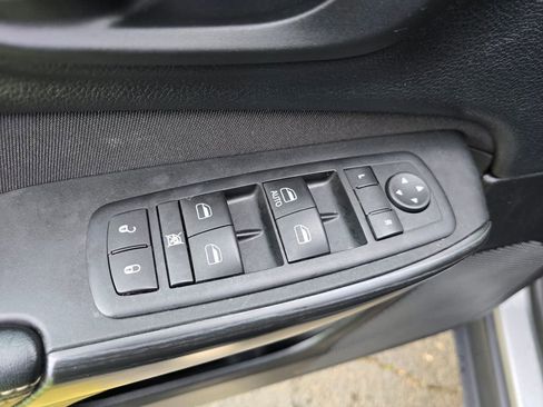 Used 2017 Jeep Cherokee Altitude image 23