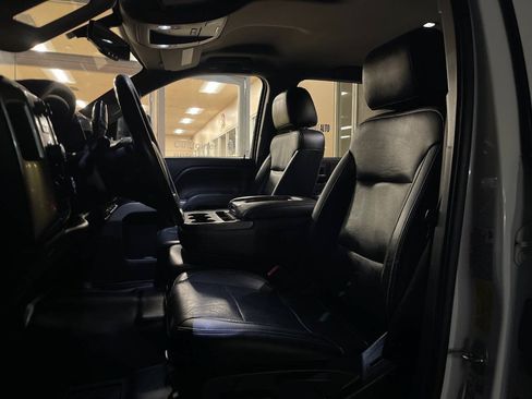 Used 2017 Chevrolet Silverado 2500 LT w/ Z71 Package, Off-Road AWD/4WD image 18
